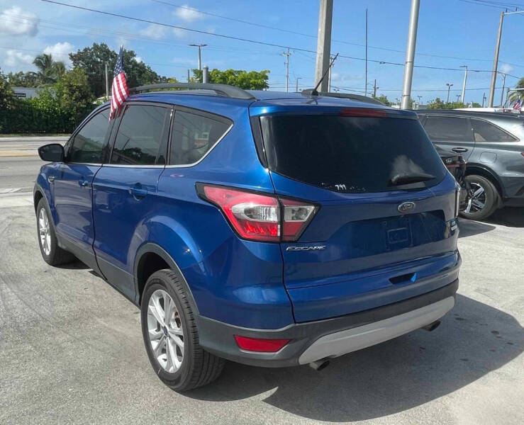 2018 Ford Escape SE