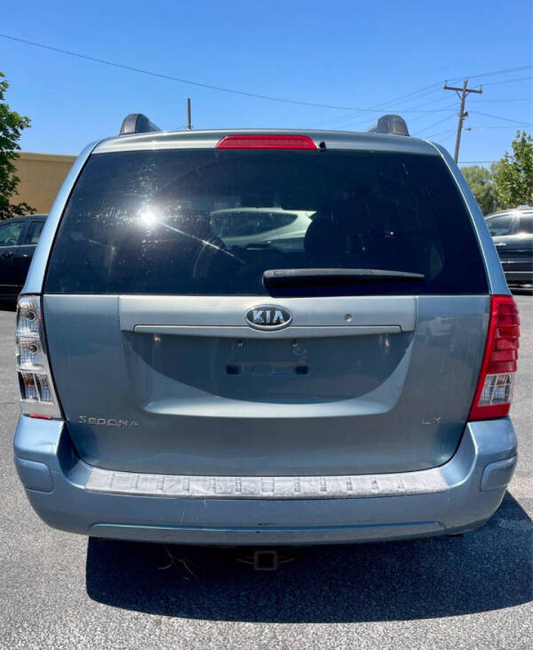 2007 Hyundai Entourage GLS