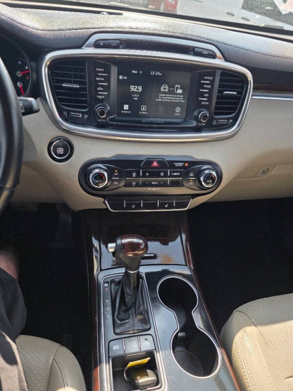 2017 Kia Sorento EX V6