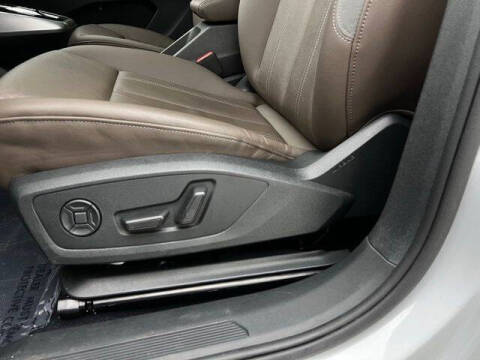 2023 Audi Q4 e-tron quattro Premium Plus 50