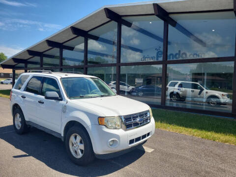 2009 Ford Escape for sale at DrivePanda.com in Dekalb IL