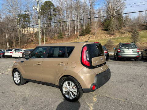 2015 Kia Soul +