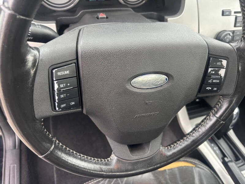 2008 Ford Focus SES
