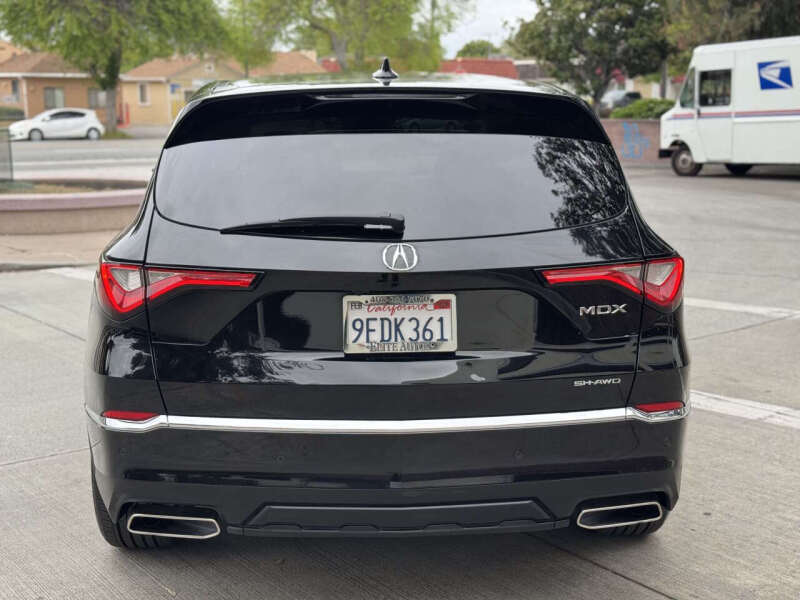 Image 9 of 2023 Acura MDX SH-AWD w/Tech