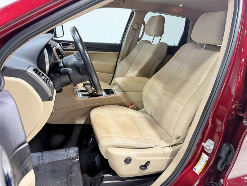 2019 Jeep Grand Cherokee Laredo E