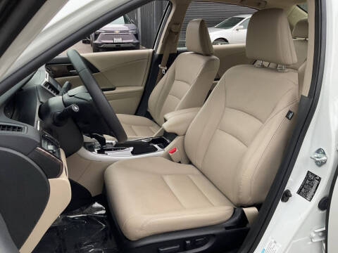 2017 Honda Accord Hybrid EX-L