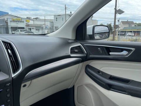 2016 Ford Edge Titanium