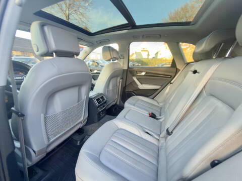 2018 Audi Q5 2.0T quattro Premium Plus