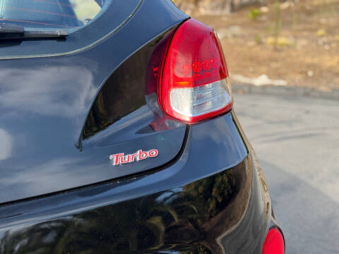 2016 Hyundai Veloster Turbo