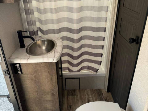 2021 Venture RV Sport Trek