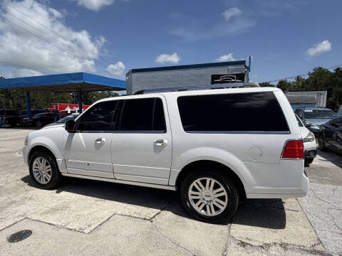 2013 Lincoln Navigator L