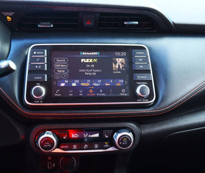 2020 Nissan Kicks SR