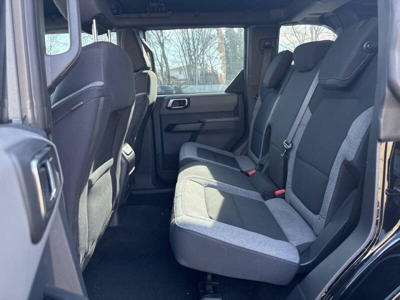 2023 Ford Bronco Base Advanced