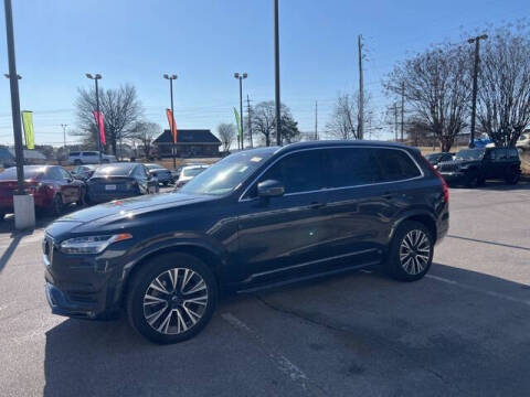 2021 Volvo XC90 T6 Momentum 7-Passenger