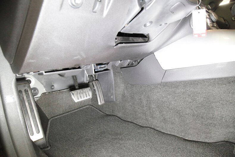 2007 Saturn SKY Red Line