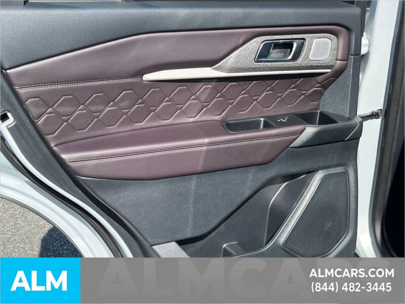 2025 Ford Explorer Platinum