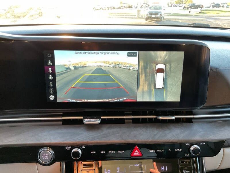 2023 Kia Carnival SX