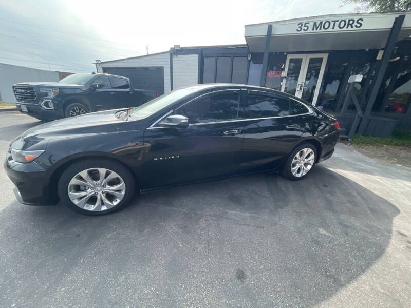 2017 Chevrolet Malibu Premier photo 2