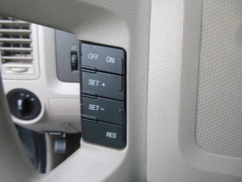 2010 Ford Escape XLS