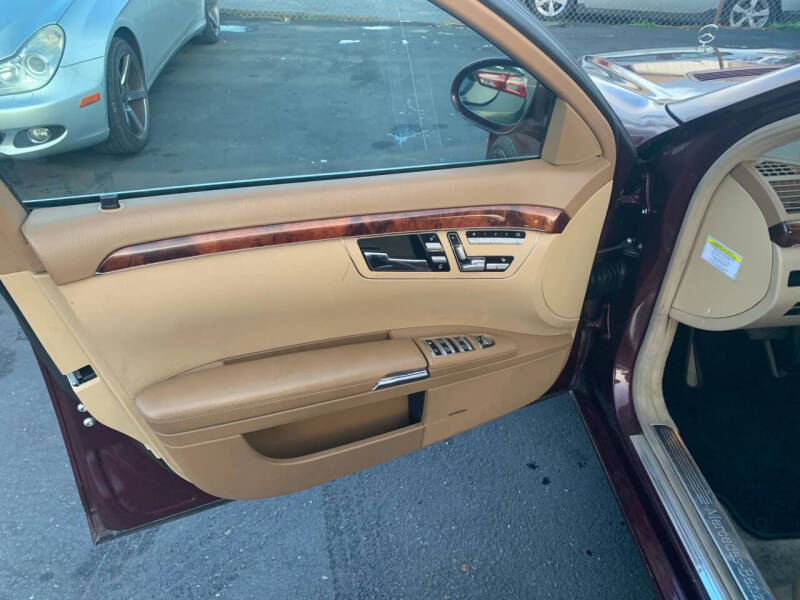 2007 Mercedes-Benz S-Class S 550