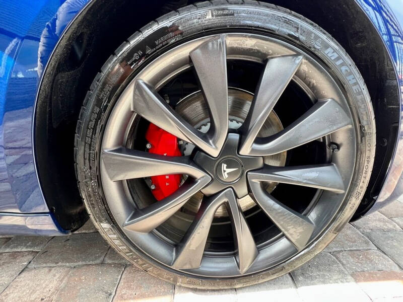 2020 Tesla Model 3 Performance