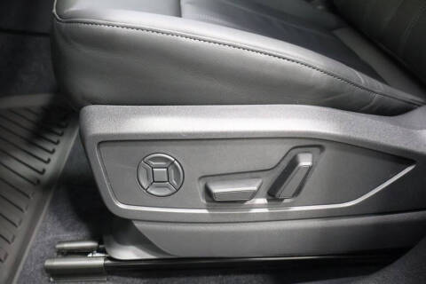 2025 Audi Q5 quattro Premium Plus TFSI