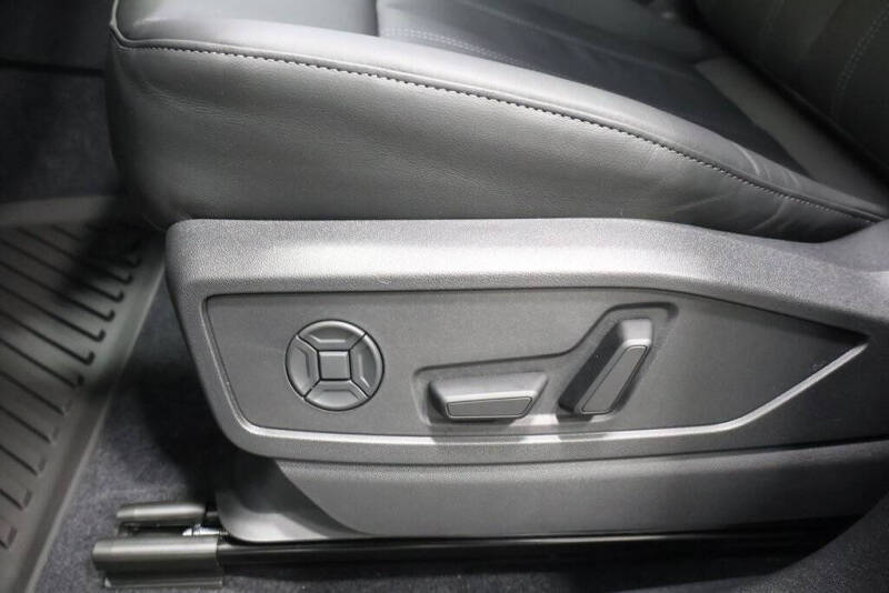 2025 Audi Q5 quattro Premium Plus TFSI