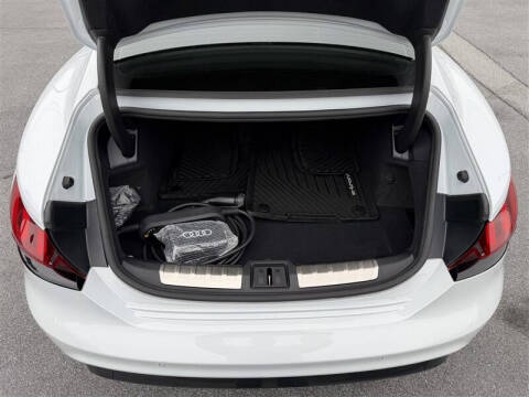 2023 Audi e-tron GT quattro Premium Plus