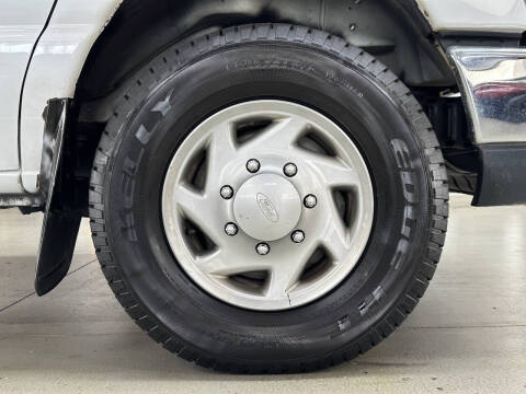 2013 Ford E-Series E-350 SD