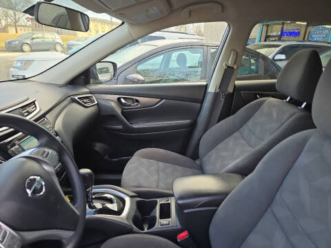 2016 Nissan Rogue SV