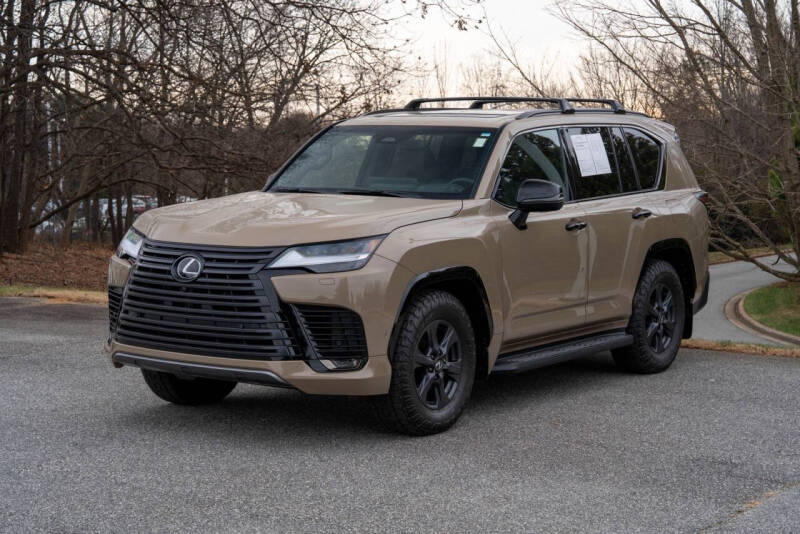 2025 Lexus LX 700h Overtrail