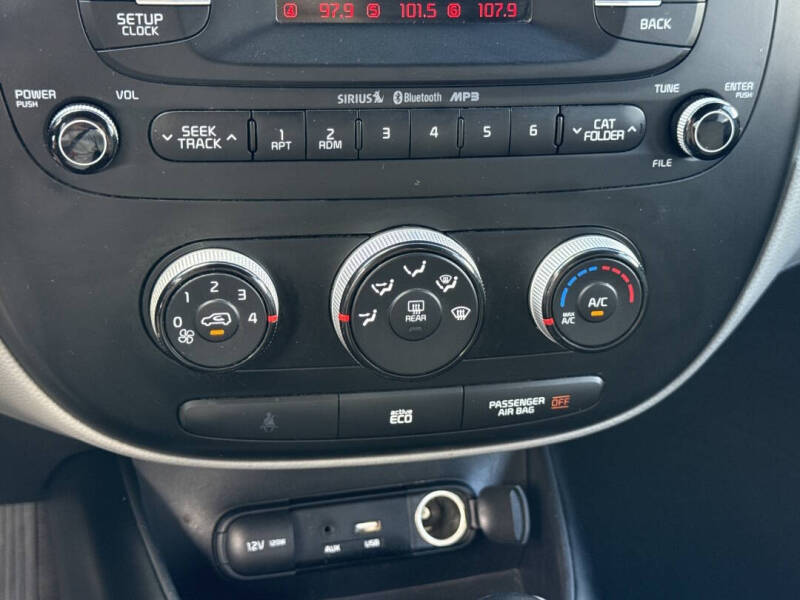 2015 Kia Soul +