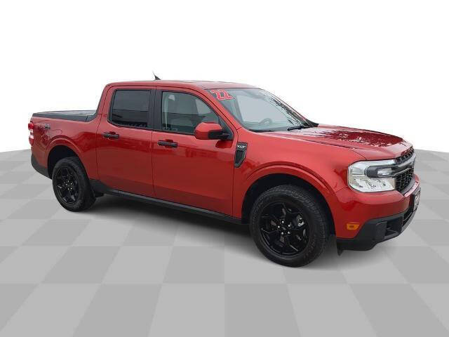 Used 2022 Ford Maverick XLT with VIN 3FTTW8F92NRA29331 for sale in Waterloo, IA