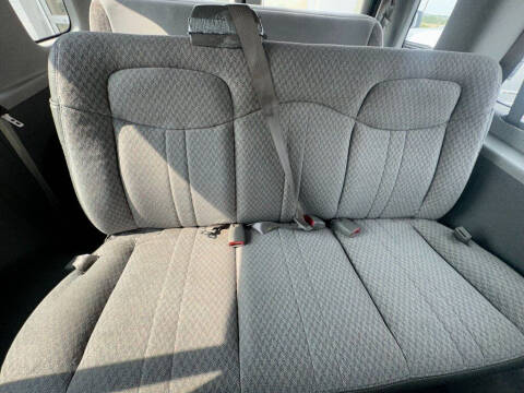 2010 Ford E-Series E-350 SD XLT