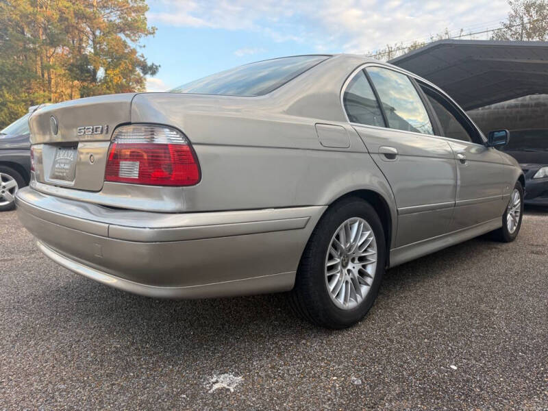 2002 BMW 5 Series 530i
