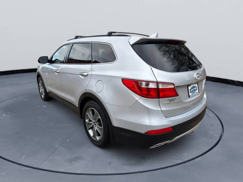 2016 Hyundai Santa Fe SE