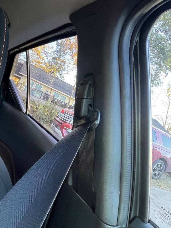 2018 Nissan Kicks SR