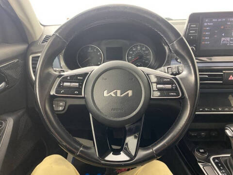 2023 Kia Seltos S
