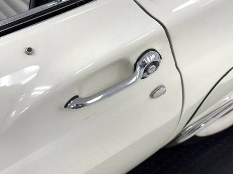 1957 Ford Thunderbird