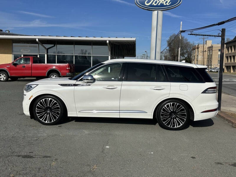 2022 Lincoln Aviator Black Label