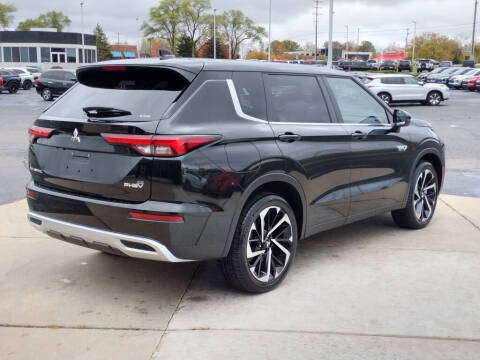 2025 Mitsubishi Outlander PHEV SE