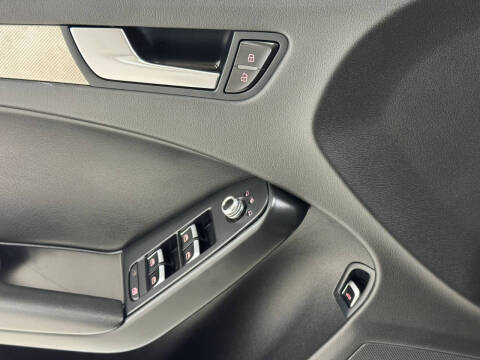 2016 Audi A4 2.0T quattro Premium