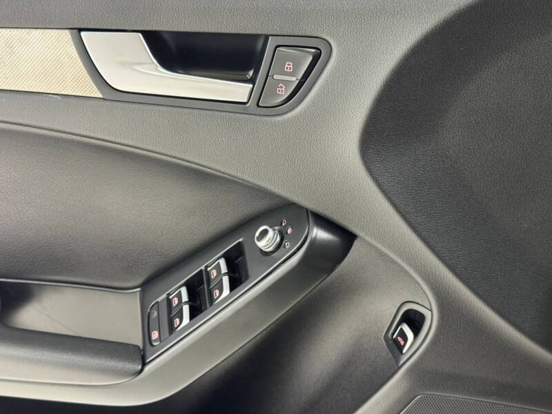 2016 Audi A4 2.0T quattro Premium