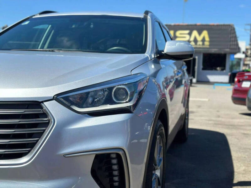 2017 Hyundai Santa Fe SE