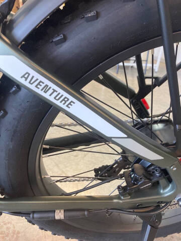 2024 Aventon AE4K2358