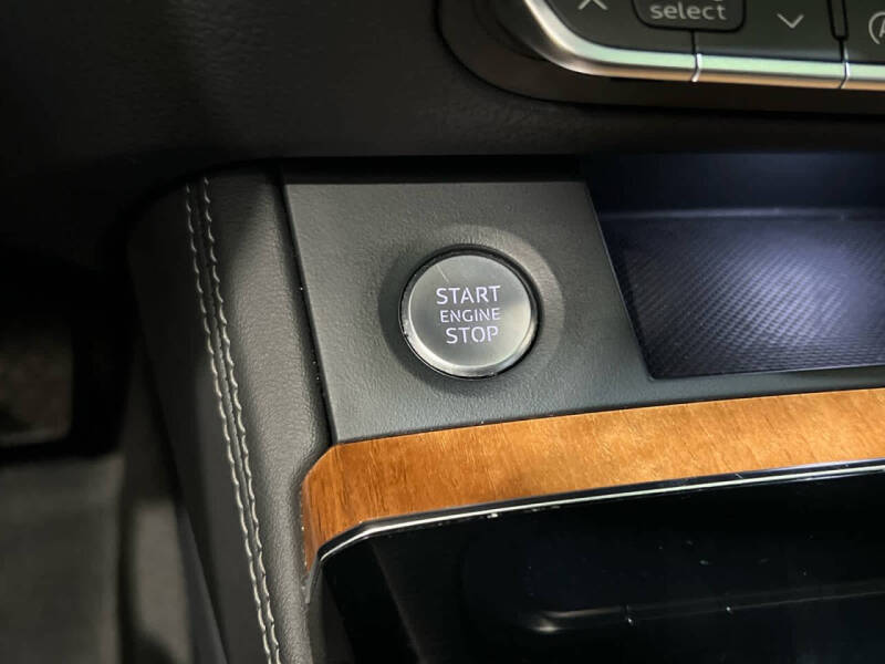 2022 Audi Q5 quattro S line Prem Plus 45 TFSI