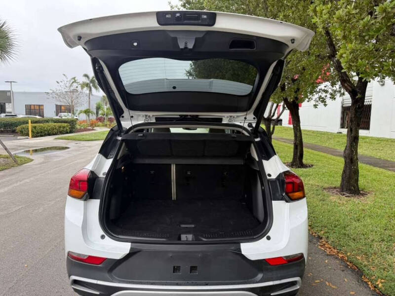 2020 Buick Encore GX Select