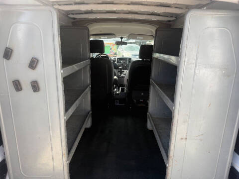 2017 Nissan NV200 SV