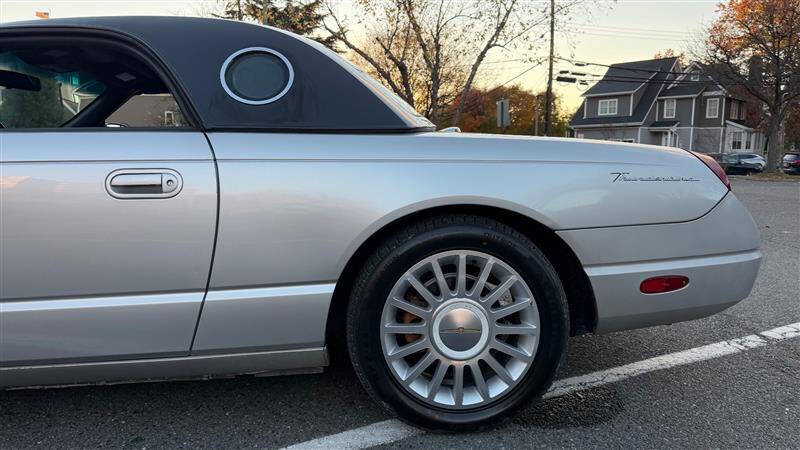 2004 Ford Thunderbird Deluxe