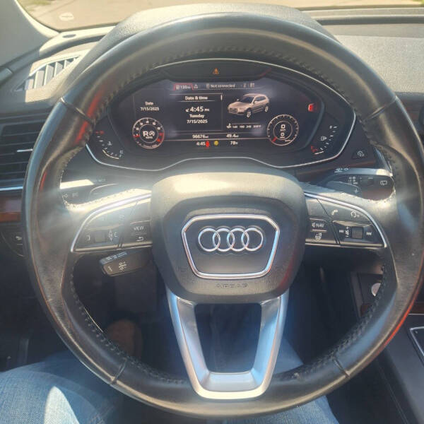 2018 Audi Q5 2.0T quattro Premium Plus
